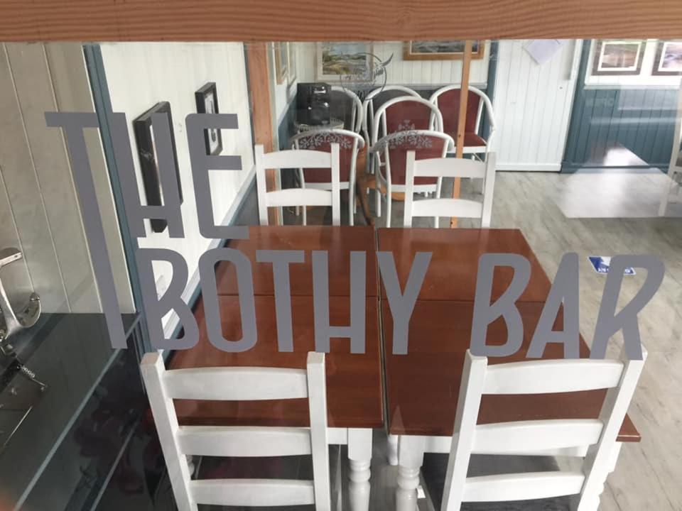 The Strontian Hotel Bagian luar foto