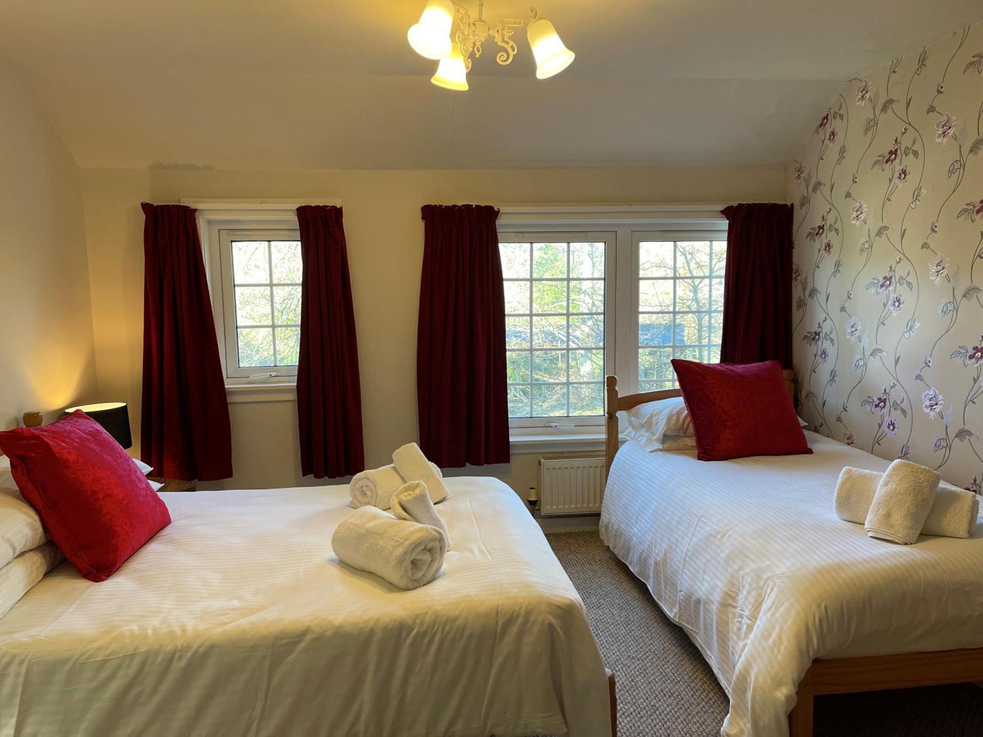 The Strontian Hotel Bagian luar foto