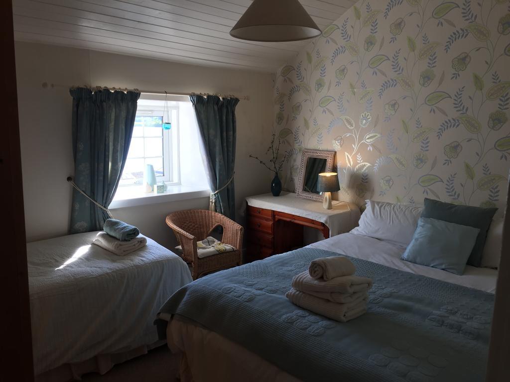 The Strontian Hotel Bagian luar foto